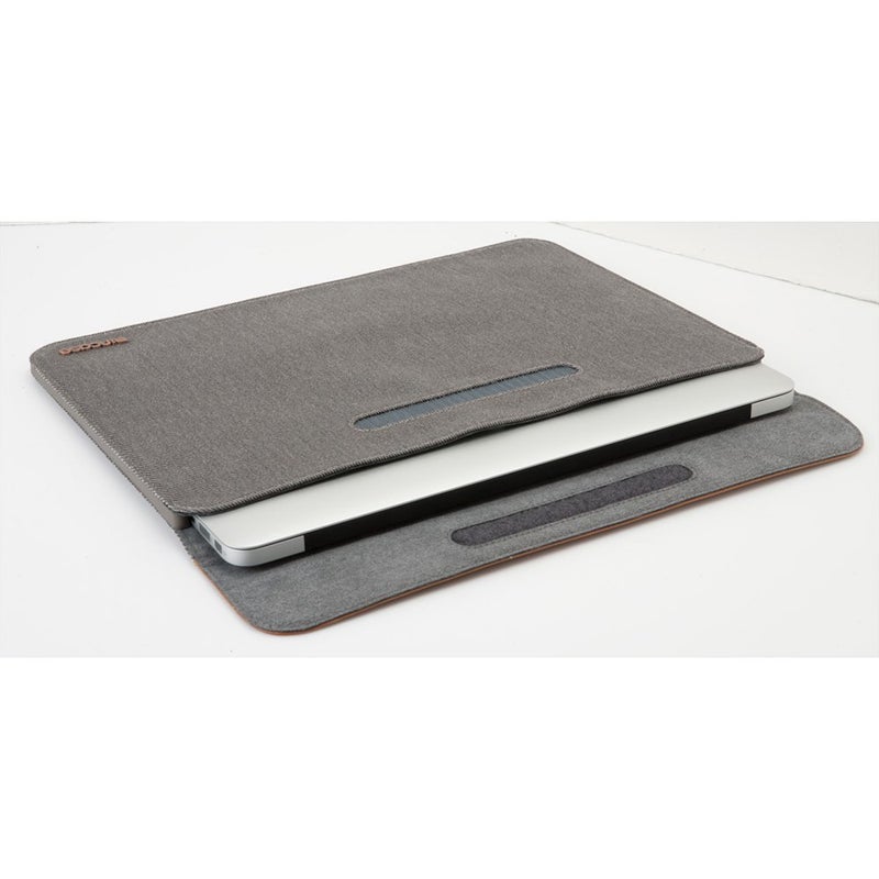 Incase Pathway Slip Sleeve for MacBook Air 13" - Image 4